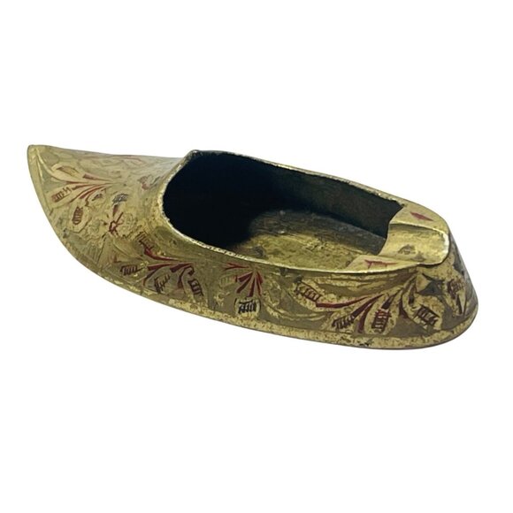 India Other - Vintage Brass Decorative Shoe Figurine With Intricate Ashtray Floral Engraving